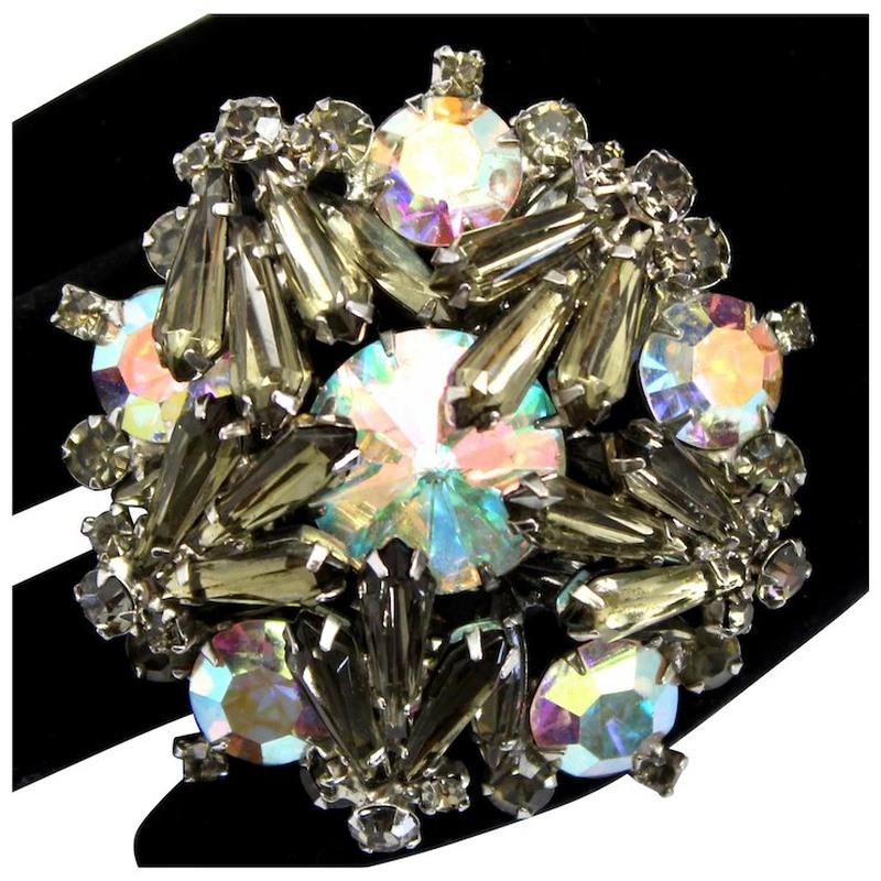 Front view of Gray (black Diamond) Pentagon Rivoli/Margarita Brooch