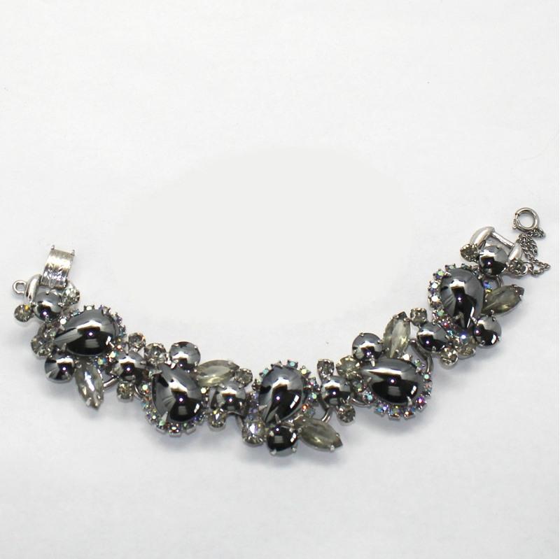 Front view of Hematite Pear Bracelet 5 Link