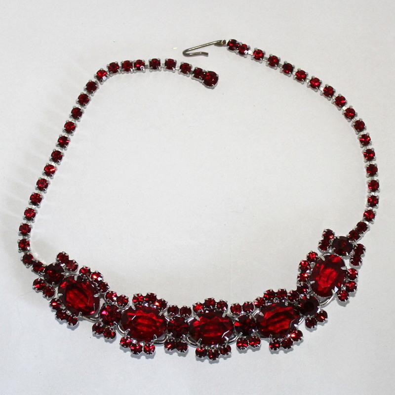 Front view of Red Oval Necklace