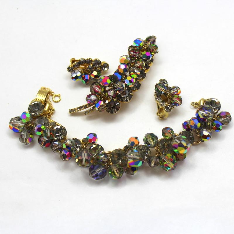 Front view of Gray (black Diamond) Chatons Only Bracelet 5 Link