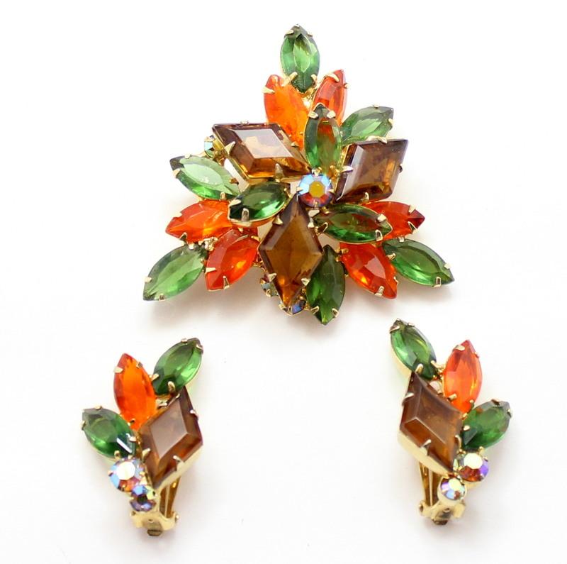Front view of Fall Diamond Earrings Clip