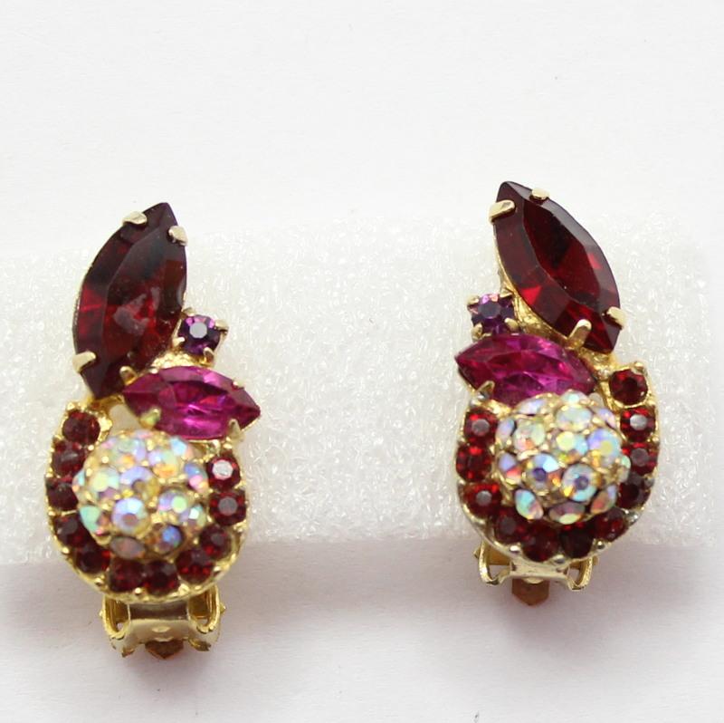 Front view of Red Navettes Earrings Clip
