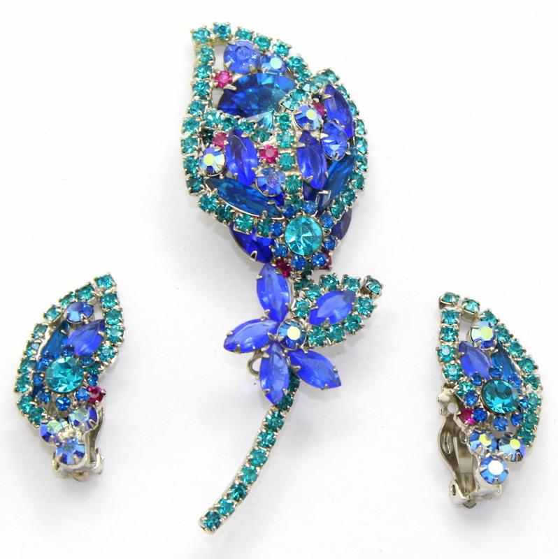 Front view of Blue Navettes Rivoli/Margarita Brooch