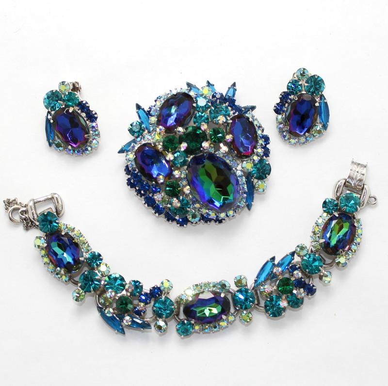 Front view of Blue Oval Multi-Color/Shaded Brooch