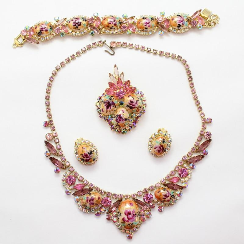 Front view of Purple (cardinal) Cabochons Painted (hand/Transfer) Necklace
