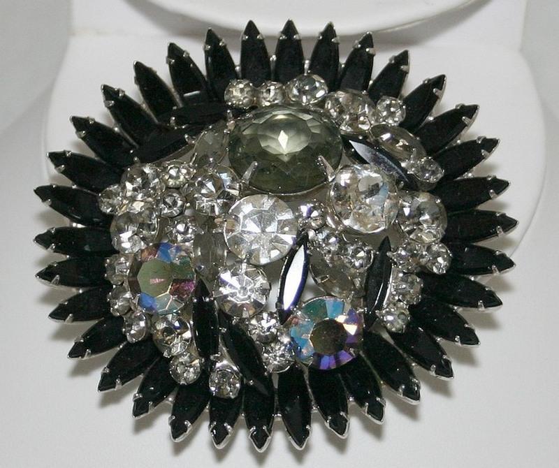 Front view of Black (jet) Navettes Brooch