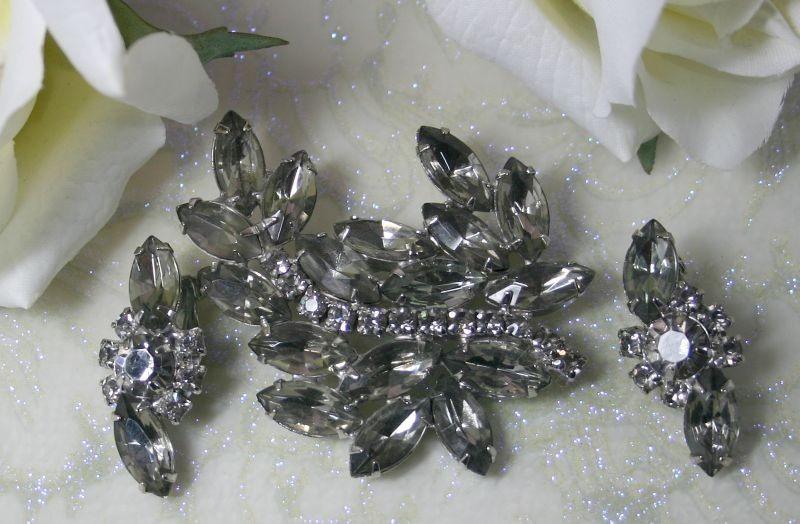 Front view of Gray (black Diamond) Navettes Earrings Clip