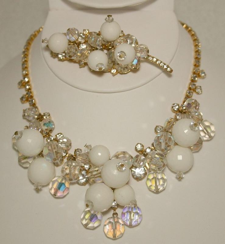 Front view of White (chalk Or Milk) Chatons Only Plastic Brooch