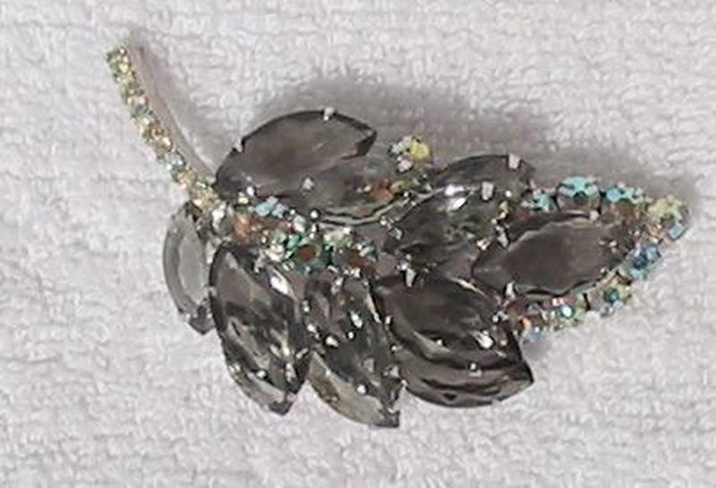 Front view of Gray (black Diamond) Navettes Brooch