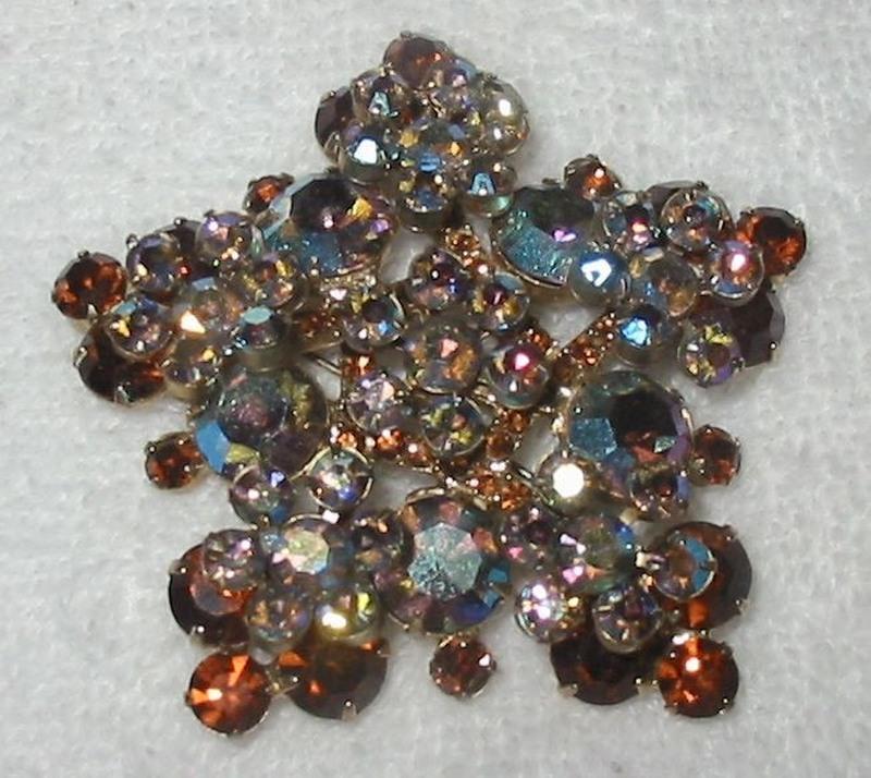 Front view of Topaz Chatons Only Brooch