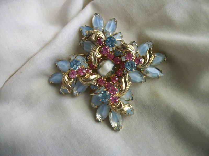 Front view of Blue Navettes Givre Brooch