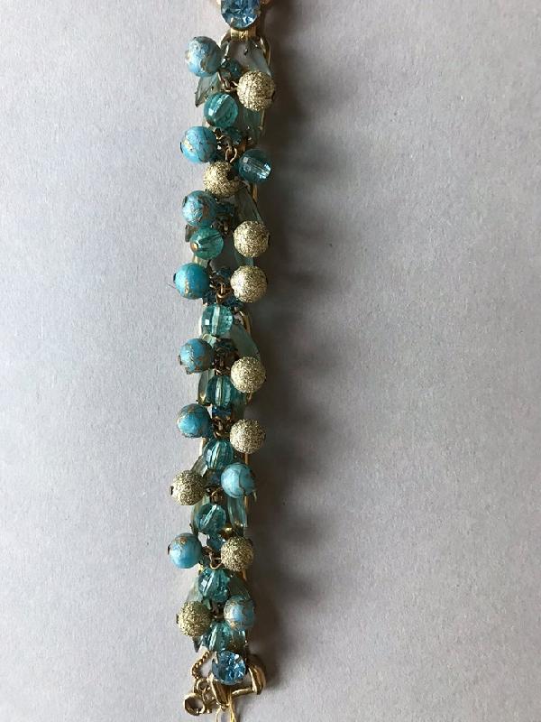 Front view of Turquoise Navettes Bracelet 5 Link