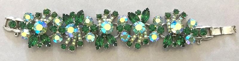 Front view of Green Navettes Bracelet 5 Link