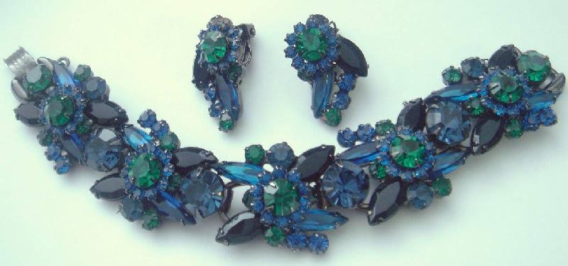 Front view of Blue Navettes Bracelet 5 Link
