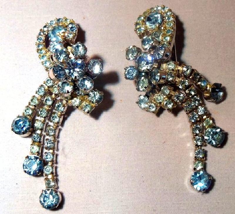 Front view of Blue Chatons Only Earrings Clip
