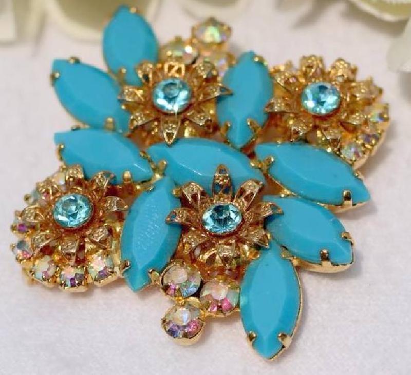 Front view of Turquoise Navettes Brooch