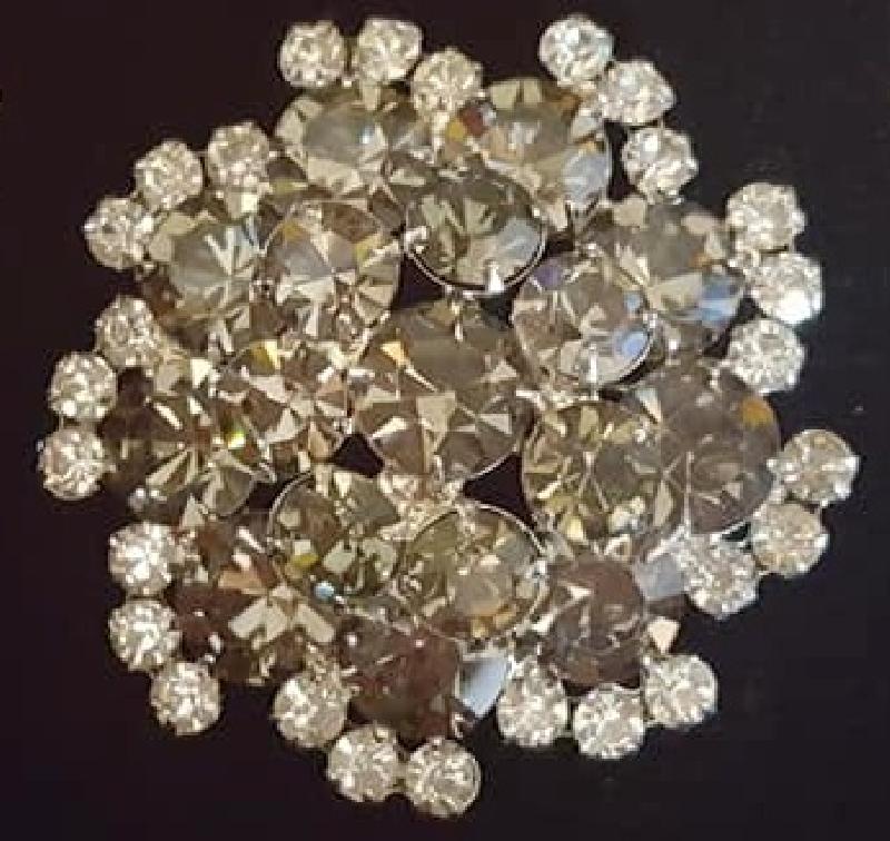 Front view of Gray (black Diamond) Chatons Only Brooch