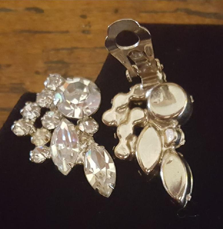 Front view of Clear Navettes Earrings Clip