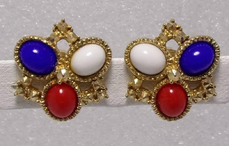 Front view of Patriotic Cabochons Plastic Earrings Clip