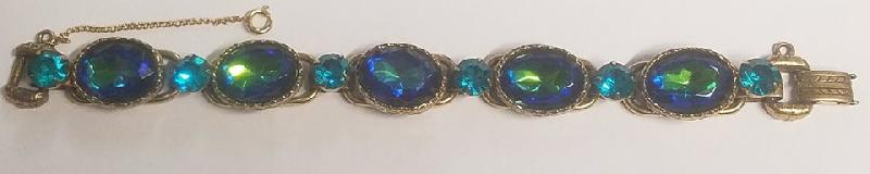 Front view of Blue Oval Multi-Color/Shaded Bracelet 5 Link