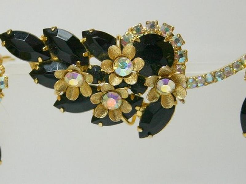 Front view of Black (jet) Navettes Brooch