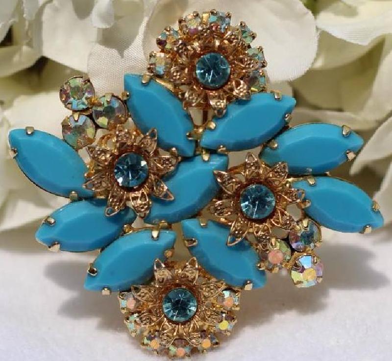 Front view of Turquoise Navettes Brooch