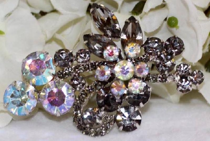 Front view of Gray (black Diamond) Navettes Brooch
