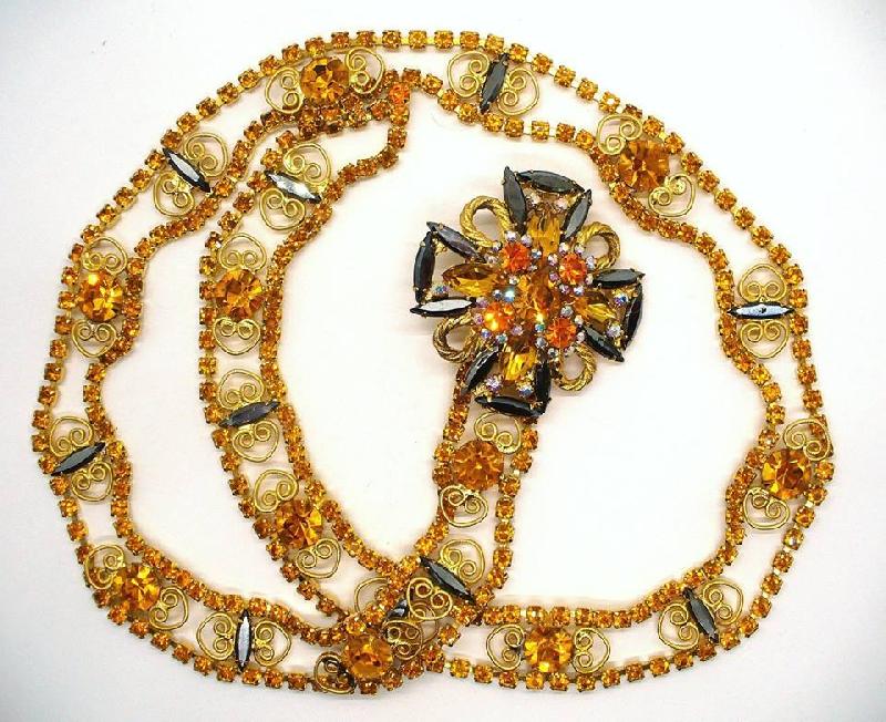 Front view of Topaz Navettes Belt
