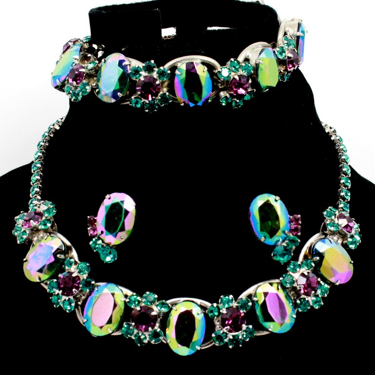 Front view of Multiple Colors Oval Multi-Color/Shaded Bracelet 5 Link