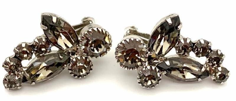 Front view of Gray (black Diamond) Navettes Earrings Clip