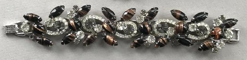 Front view of Black (jet) Cabochons Striped Bracelet 5 Link