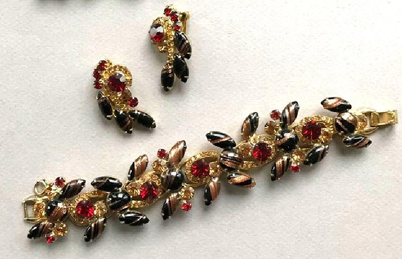 Front view of Multiple Colors Cabochons Striped Earrings Clip