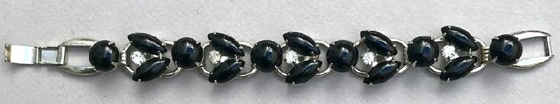 Front view of Black (jet) Cabochons Bracelet 5 Link