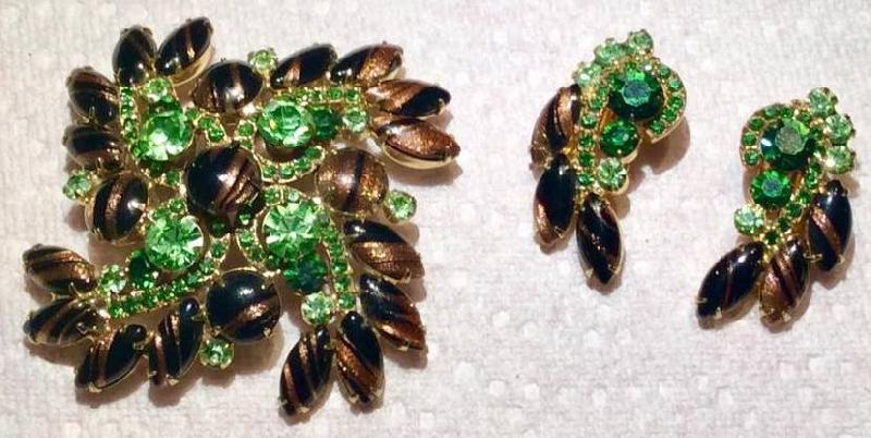 Front view of Multiple Colors Cabochons Striped Earrings Clip
