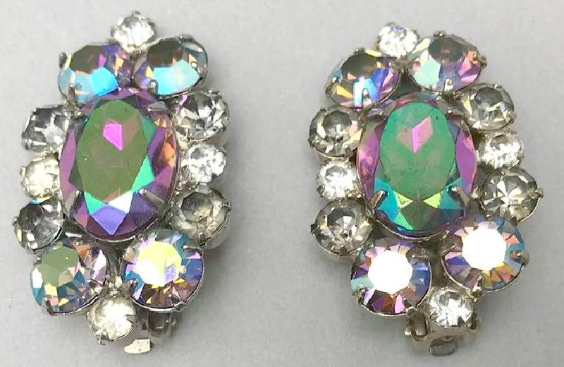 Front view of AB Oval Earrings Clip