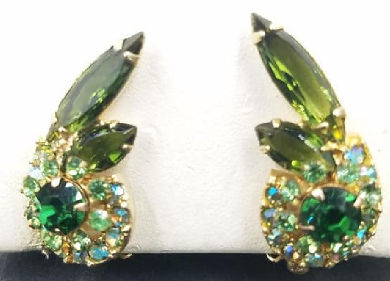 Front view of Green Navettes Earrings Clip