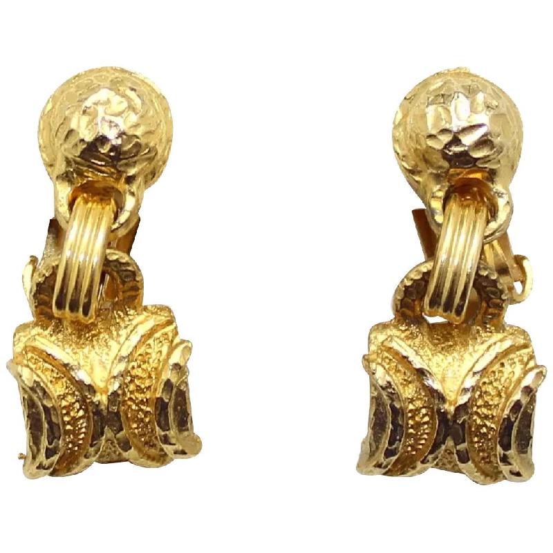 Front view of Earrings Clip