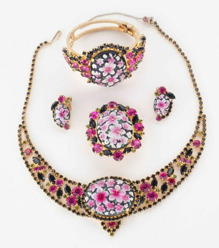 Front view of Pink Cabochons Painted (hand/Transfer) Necklace