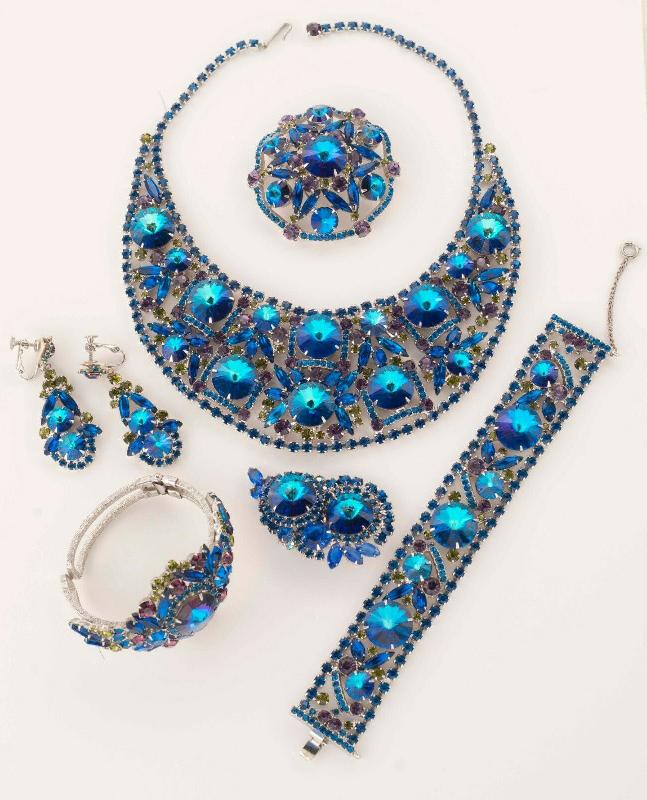 Front view of Blue Navettes Rivoli/Margarita Bracelet Clamper