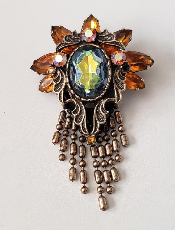Front view of Topaz Oval Multi-Color/Shaded Brooch