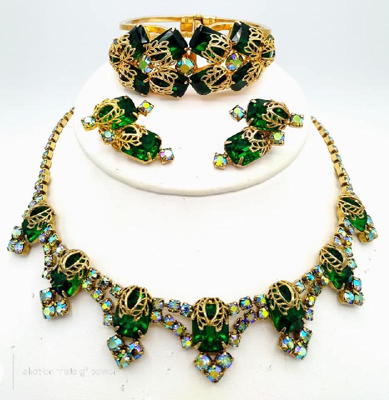 Front view of Green Emerald Cut Necklace