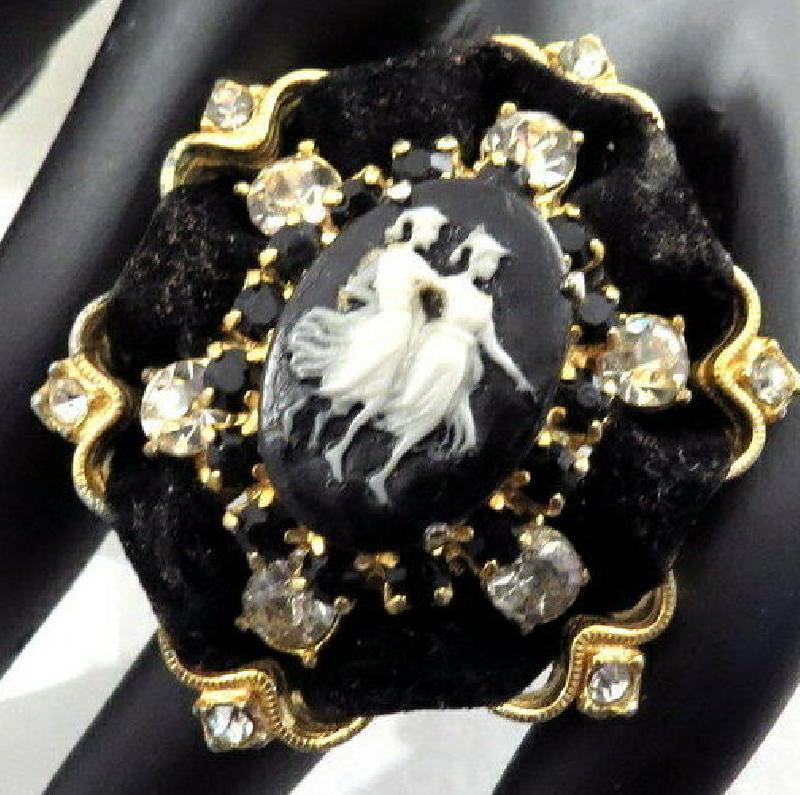 Front view of Black (jet) Cabochons Molded/Cut Rings