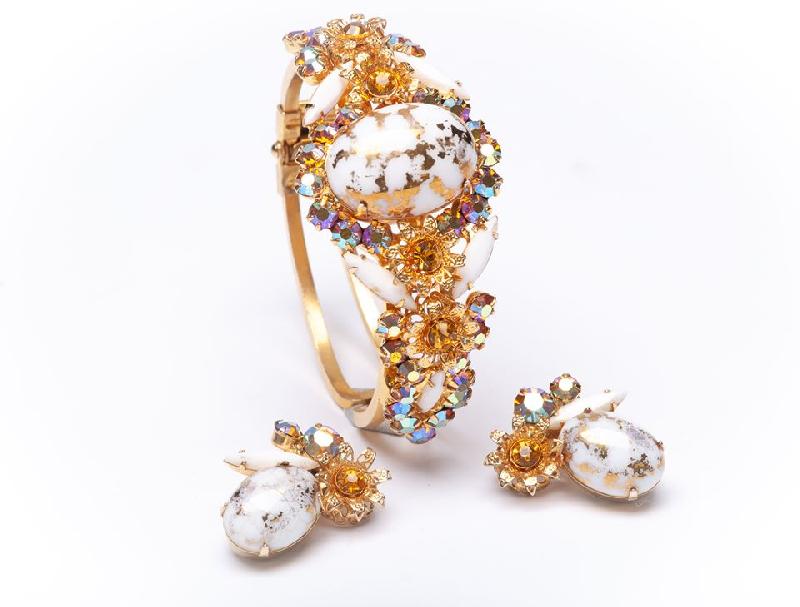 Front view of White (chalk Or Milk) Cabochons Spotted Bracelet Clamper