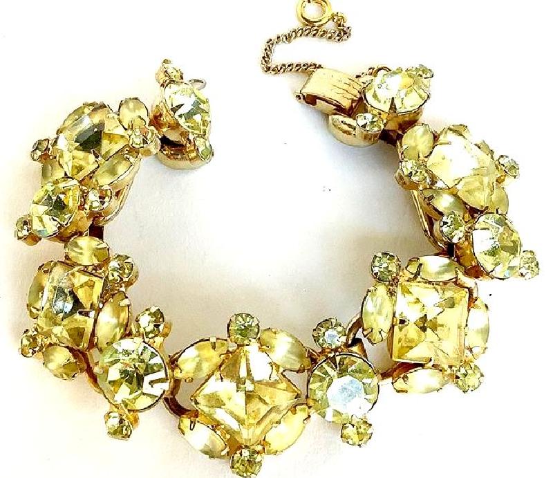 Front view of Yellow Square Frosted Bracelet 5 Link
