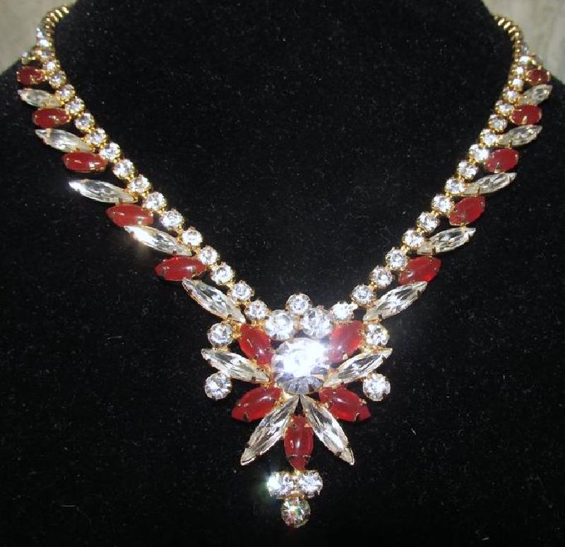 Front view of Red Cabochons Necklace