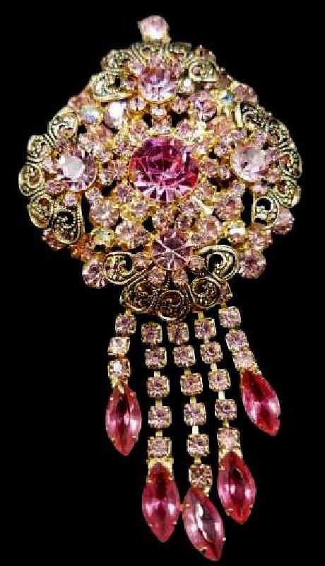 Front view of Pink Navettes Pin Pendant