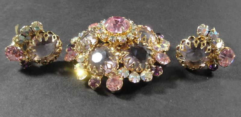 Front view of Pastel Chatons Only Brooch