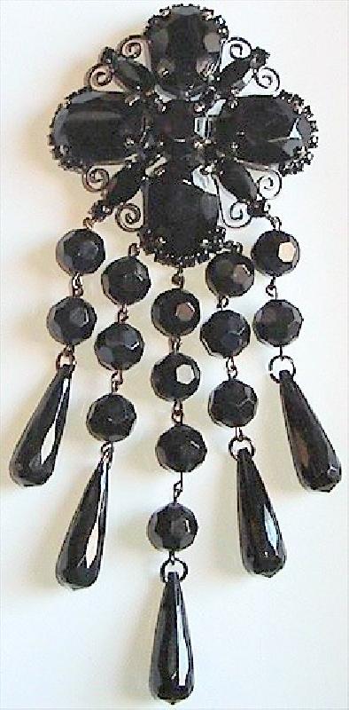 Front view of Black (jet) Oval Brooch