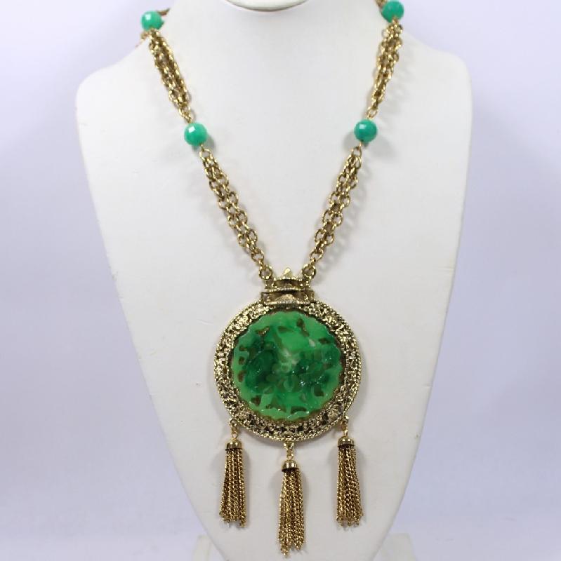 Front view of Green Plastic Necklace