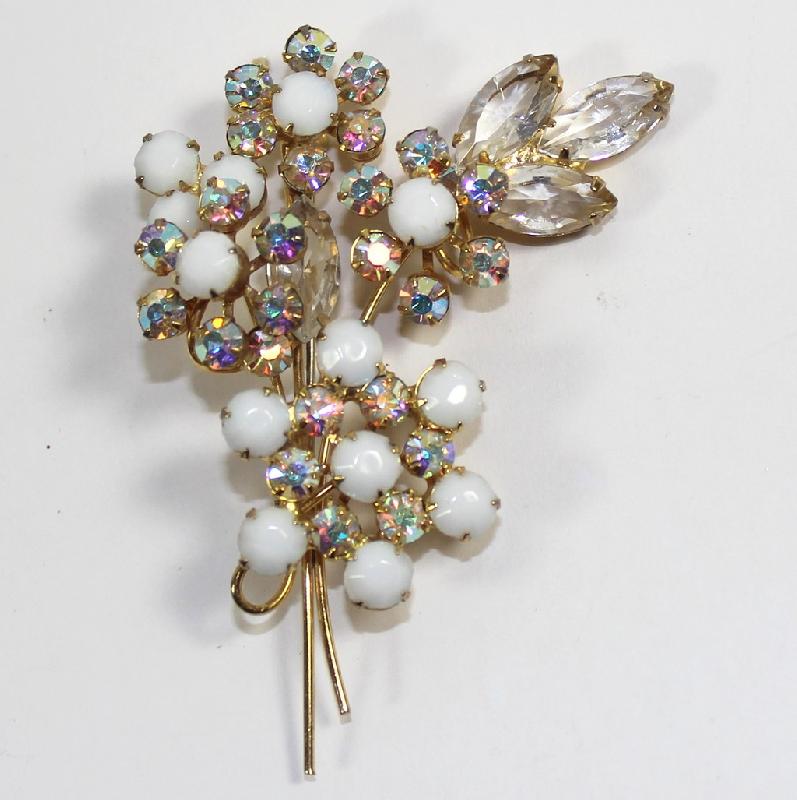 Front view of White (chalk Or Milk) Navettes Brooch